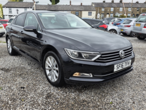 2016 Volkswagen Passat 1.6 Tdi Bluemotion Tech Se Business in Black — image 2
