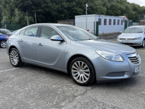 2010 Vauxhall Insignia 2.0 Cdti Se in Silver — image 2