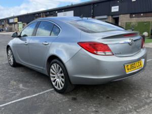 2010 Vauxhall Insignia 2.0 Cdti Se in Silver — image 4