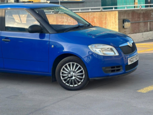 2007 Skoda Fabia 1.2 Htp 6v 1 5dr in Blue — image 6