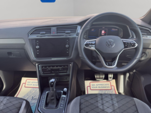 2020 Volkswagen Tiguan 1.5 Tsi R-Line DSG Euro 6 (s/s) 5dr in Black — image 2