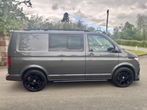 2020 Volkswagen Transporter T6.1 2.0 Tdi Highline Kombi 150 Swb Manual Ulez Euro 6 in Grey — image 6