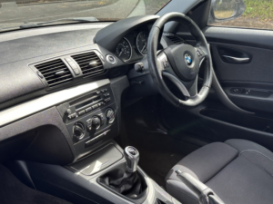 2009 BMW 1 Series 2.0 116i Sport 3 Door in Grey — image 3