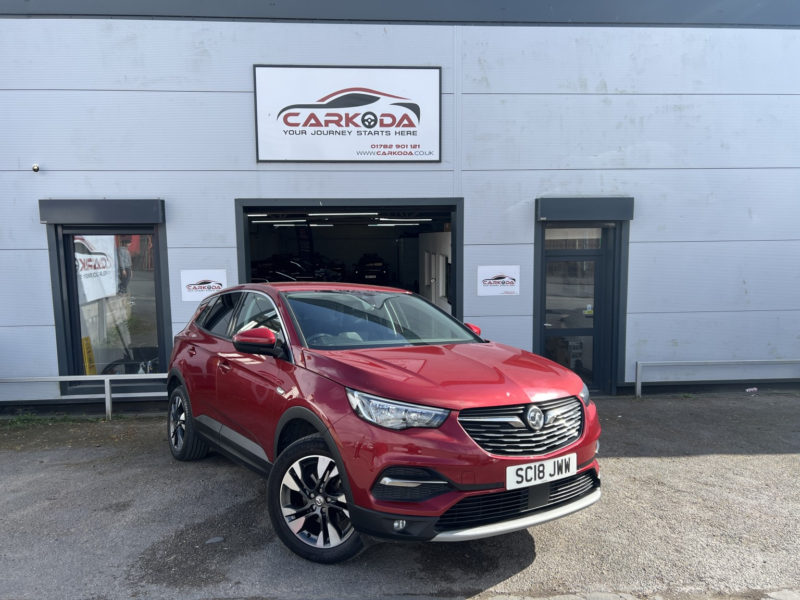 2018 Vauxhall Grandland X 1.2 Turbo Sport Nav in Red — image 1