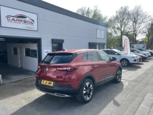 2018 Vauxhall Grandland X 1.2 Turbo Sport Nav in Red — image 2