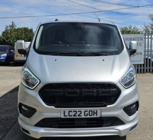 2022 Ford Transit Custom 2.0 Transit Custom Limited Van 340 L1 2.0l Ecoblue 130ps Fwd 6 Speed Manual in Silver — image 2