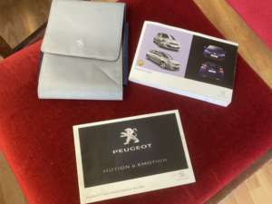 2015 Peugeot 308 Sw 1.6 Bluehdi Active in Red — image 6