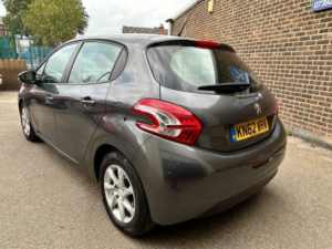 2012 Peugeot 208 1.4 Vti Active Euro 5 5dr in Grey — image 4