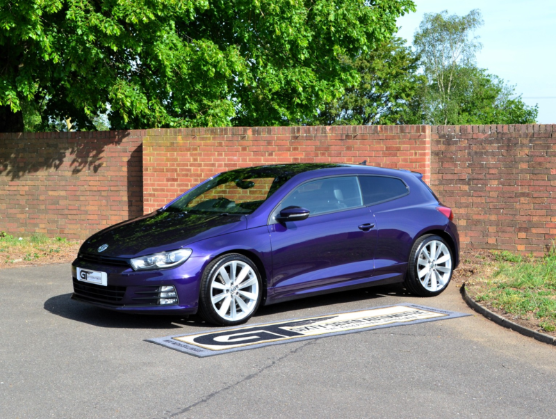 2016 Volkswagen Scirocco 2.0 Tdi Bluemotion Tech R-Line in Purple — image 1