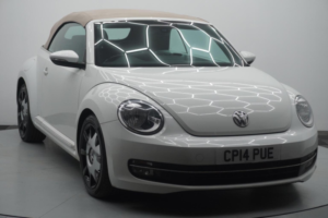 2014 Volkswagen Beetle 1.6 Tdi Bluemotion Tech Design Cabriolet Euro 5 (s/s) 2dr in White — image 5