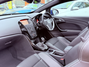 2016 Vauxhall Astra Gtc 2.0 T Vxr in Blue — image 2