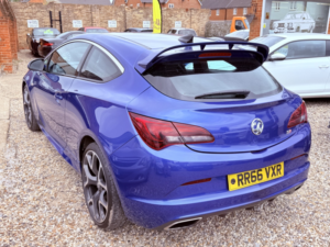 2016 Vauxhall Astra Gtc 2.0 T Vxr in Blue — image 4