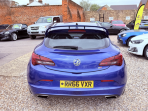 2016 Vauxhall Astra Gtc 2.0 T Vxr in Blue — image 5