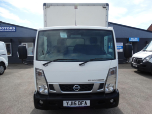 2015 Nissan Nt400 Cabstar 2.5 Dci 35.14 L2 2dr in White — image 2