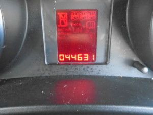 2014 Vauxhall Meriva 1.4i Tech Line MPV 5dr Petrol Manual Euro 6 (100 Ps) in Red — image 4