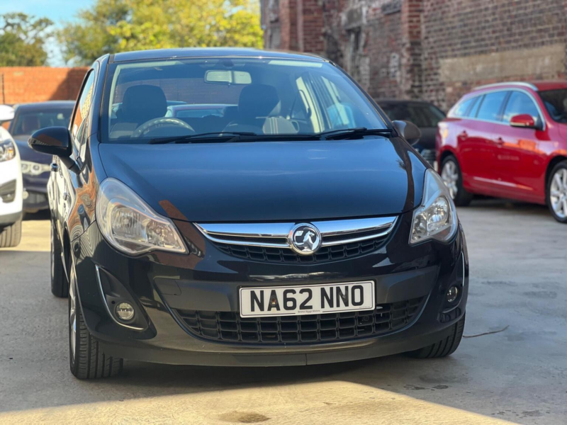 2012 Vauxhall Corsa 1.2 16v Active Euro 5 3dr in Black — image 1