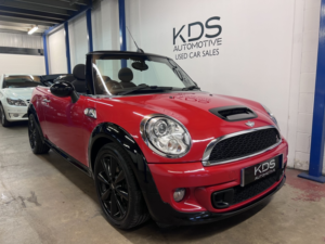 2012 MINI Convertible 1.6 Cooper S Convertible in Red — image 3