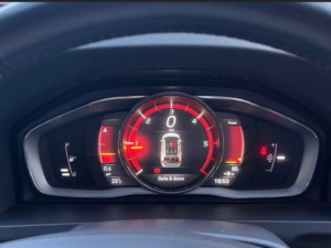 2016 Volvo V60 2.0 D3 Se Lux Nav Euro 6 (s/s) 5dr in Red — image 6