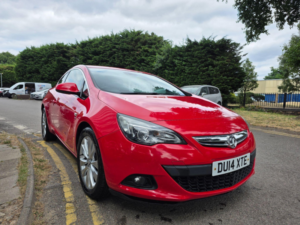 2014 Vauxhall Astra 1.4t Sri Euro 5 (s/s) 3dr in Red — image 3