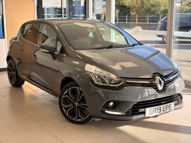 2019 Renault Clio 1.2 Puretech Gpf Flair in Black — image 1