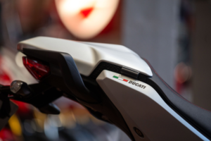 2021 Ducati Supersport S *1 Former Keeper - Low Mileage* in White — image 4