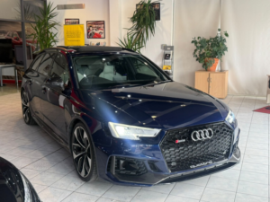 2025 Audi Rs4 2.9 Tfsi(japan Import). in Blue — image 2