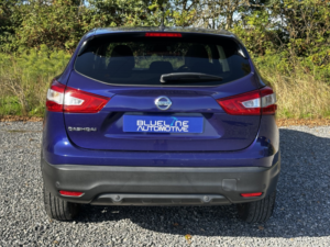 2014 Nissan Qashqai 1.2 Dig-T Acenta Premium in Blue — image 6