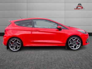 2018 Ford Fiesta 1.5 T Ecoboost St-3 in Red — image 6