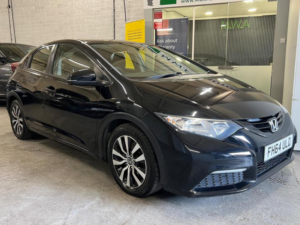 2015 Honda Civic 1.6 I-Dtec S Hatchback 5dr Diesel Manual Euro 5 (s/s) (120 Ps) in Black — image 4