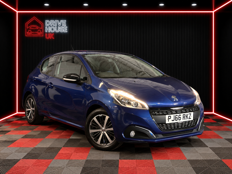 2016 Peugeot 208 1.2 Puretech Active Design Menthol in Blue — image 1