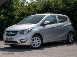 2016 Vauxhall Viva 1.0i Se Euro 6 5dr (a/c) in Silver — image 3