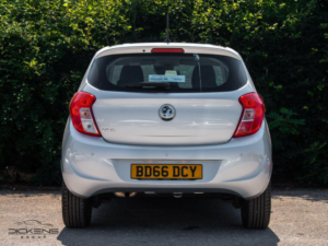 2016 Vauxhall Viva 1.0i Se Euro 6 5dr (a/c) in Silver — image 6