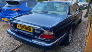 2000 Jaguar Xj 4.0 Sovereign Lwb Saloon 4dr in Other — image 4