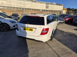 2014 Mercedes-Benz C Class 2.1 C250 Cdi Amg Sport Edition in White — image 5