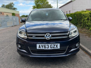 2013 Volkswagen Tiguan 2.0 Tdi Bluemotion Tech R-Line SUV 5dr Diesel Manual 4WD Euro 5 (s/s) (140 Ps) in Blue — image 2