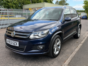 2013 Volkswagen Tiguan 2.0 Tdi Bluemotion Tech R-Line SUV 5dr Diesel Manual 4WD Euro 5 (s/s) (140 Ps) in Blue — image 3