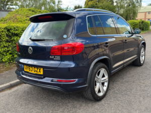 2013 Volkswagen Tiguan 2.0 Tdi Bluemotion Tech R-Line SUV 5dr Diesel Manual 4WD Euro 5 (s/s) (140 Ps) in Blue — image 5