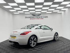 2015 Peugeot Rcz 2.0 Hdi Gt in White — image 6