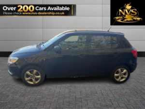 2010 Skoda Fabia 1.6 Tdi Se in Black — image 4