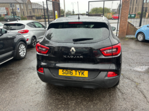 2016 Renault Kadjar 1.6 Dci Dynamique Nav SUV 5dr Diesel Manual Euro 6 (s/s) (130 Ps) in Black — image 4