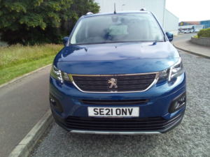 2021 Peugeot Rifter 1.5 Bluehdi Allure Horizon W.a.v. in Blue — image 2