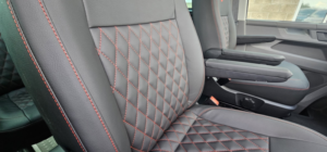 2022 Volkswagen Transporter 2.0 Bitdi T30 Highline Kombi DSG 4motion Swb Euro 6 (s/s) 5dr in Grey — image 3