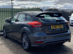 2017 Ford Focus 1.0 T St-Line in Grey — image 6