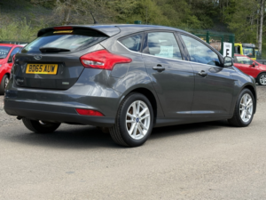 2016 Ford Focus 1.0 T Ecoboost Zetec in Grey — image 6