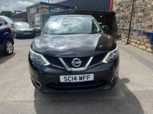 2014 Nissan Qashqai 1.5 Dci Acenta 2WD Euro 5 (s/s) 5dr in Black — image 2