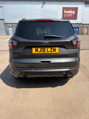 2018 Ford Kuga 1.5 Tdci St-Line SUV 5dr Diesel Manual Euro 6 (s/s) (120 Ps) in Grey — image 4