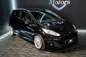 2015 Ford Fiesta 1.6t Ecoboost St-2 Euro 6 3dr in Black — image 4