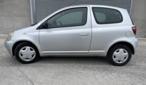 2003 Toyota Yaris 1.3 Vvt-I 16v Gls in Silver — image 6