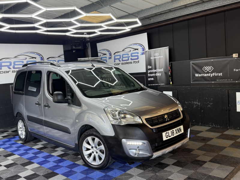 2018 Peugeot Partner Tepee 1.6 Bluehdi Outdoor in Grey — image 1