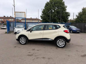 2015 Renault Captur 1.5 Dci Energy Dynamique Nav Euro 6 (s/s) 5dr in White — image 4